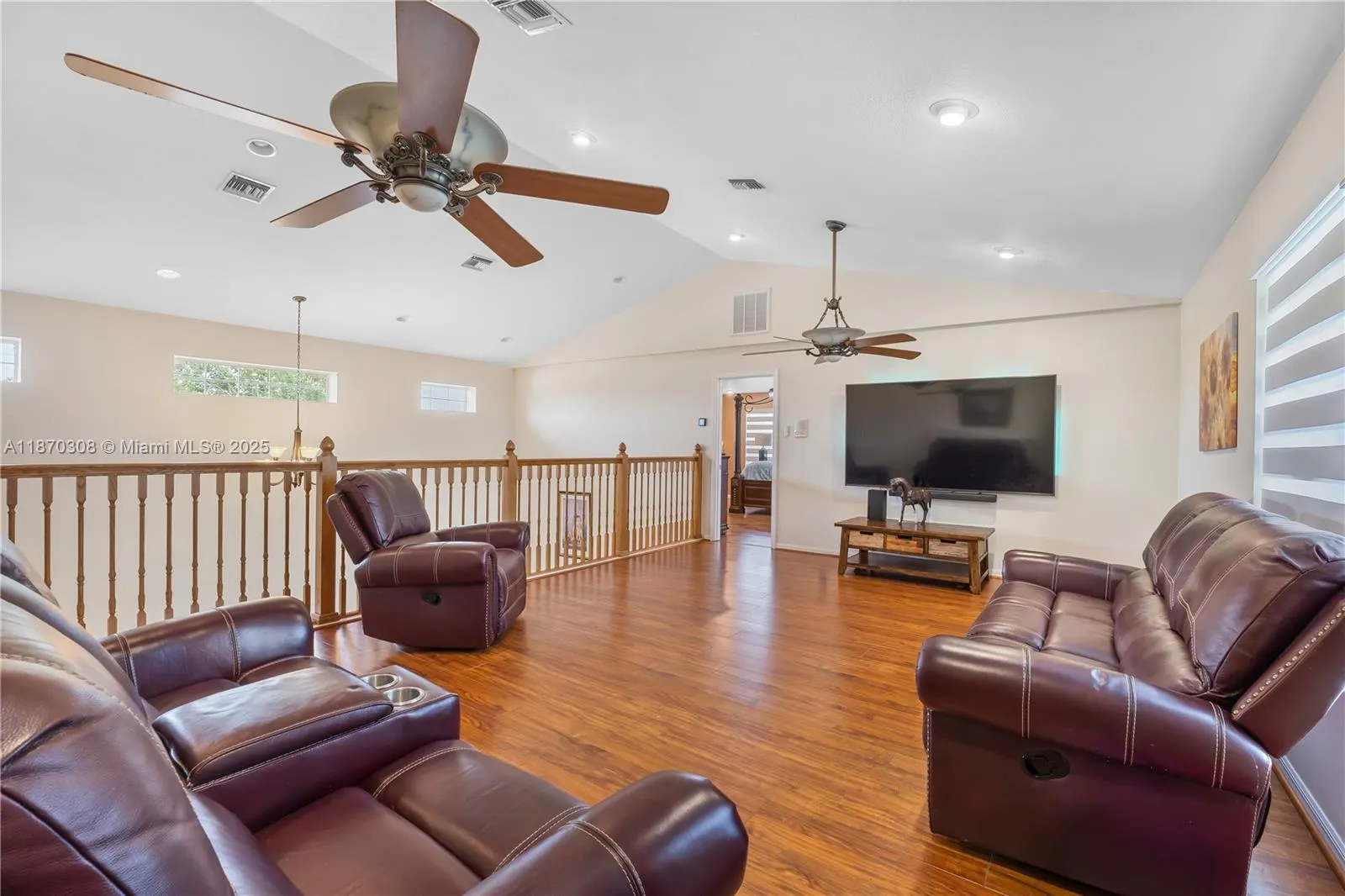 5208 Oakdale Rd