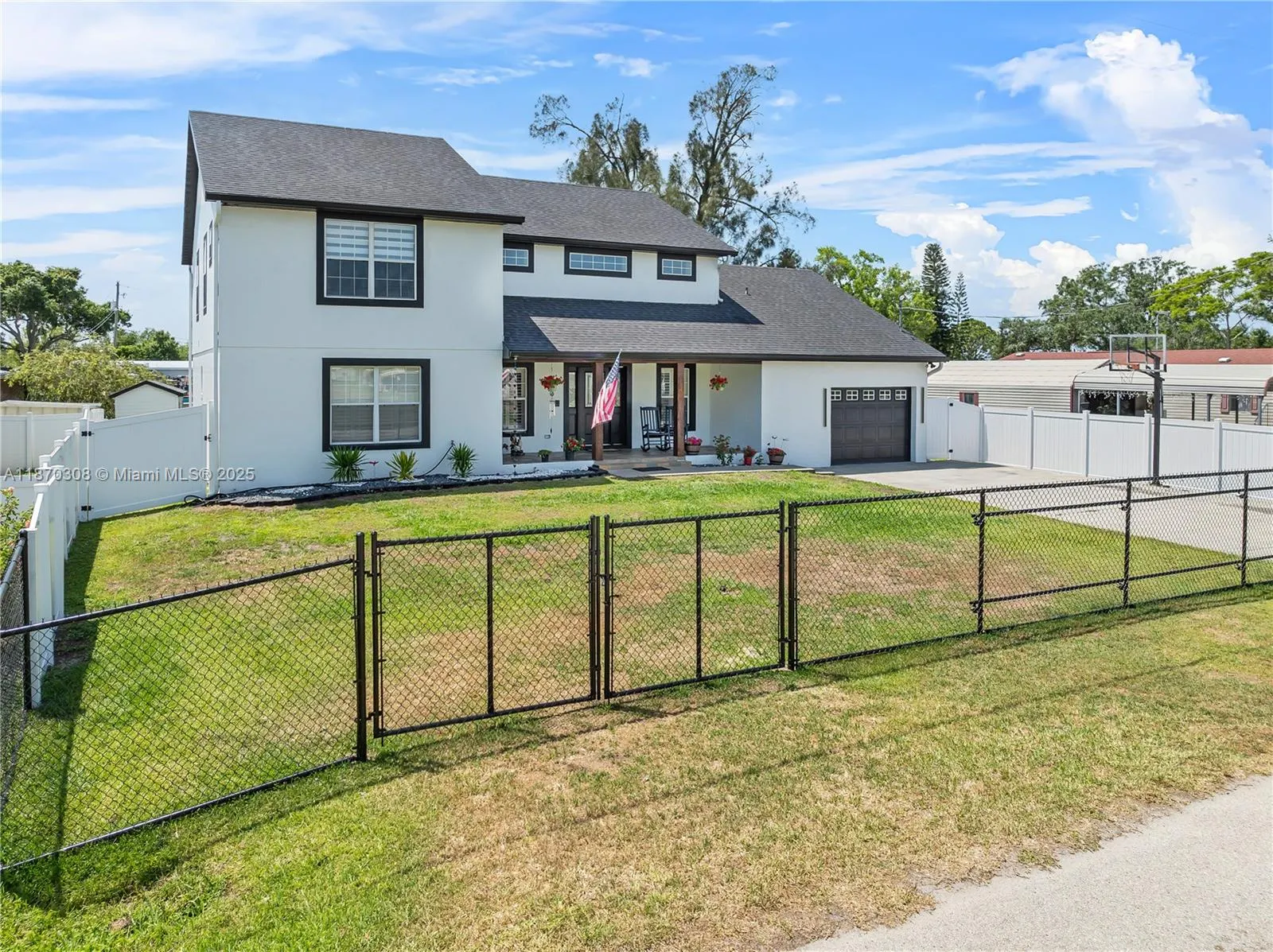 5208 Oakdale Rd