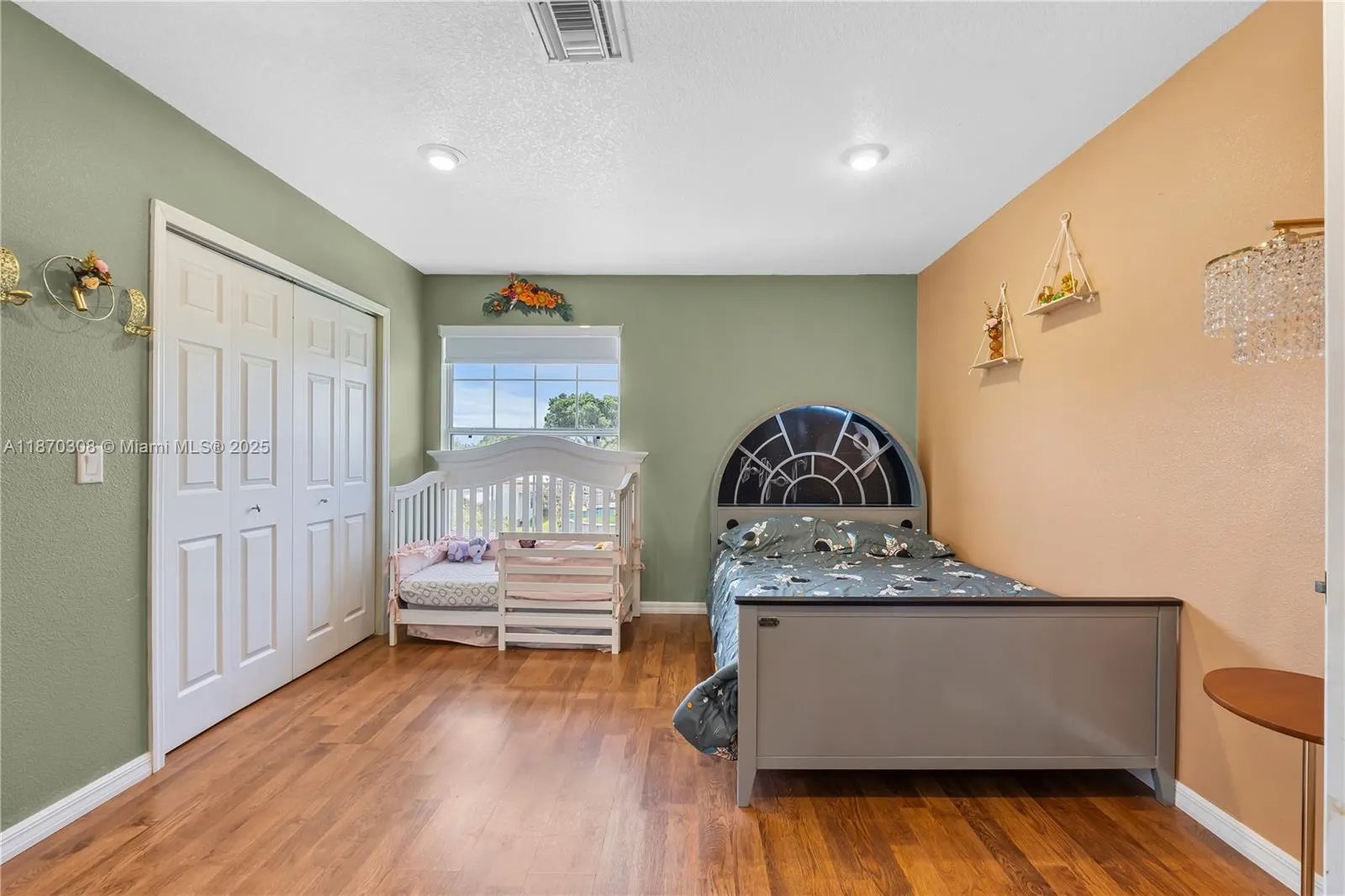 5208 Oakdale Rd