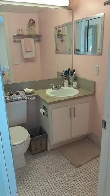 1087 Harwood F, #1087