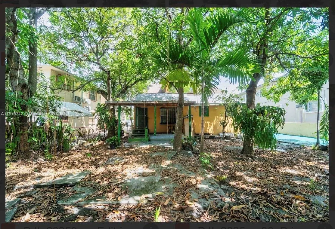 1260 SW 5th St