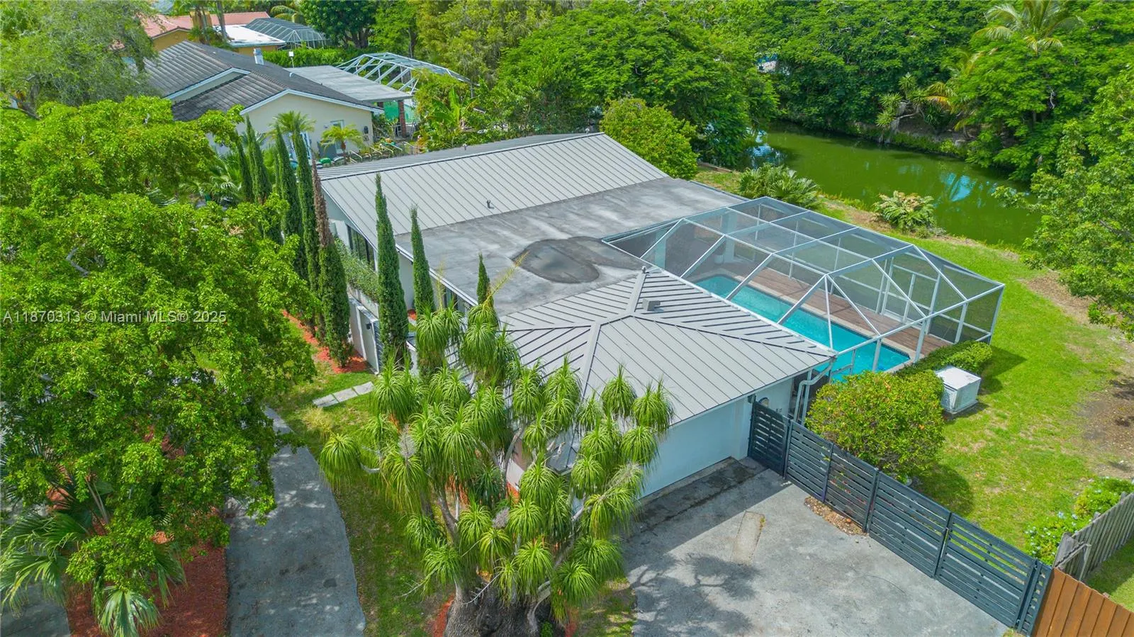 16900 SW 87th Ave