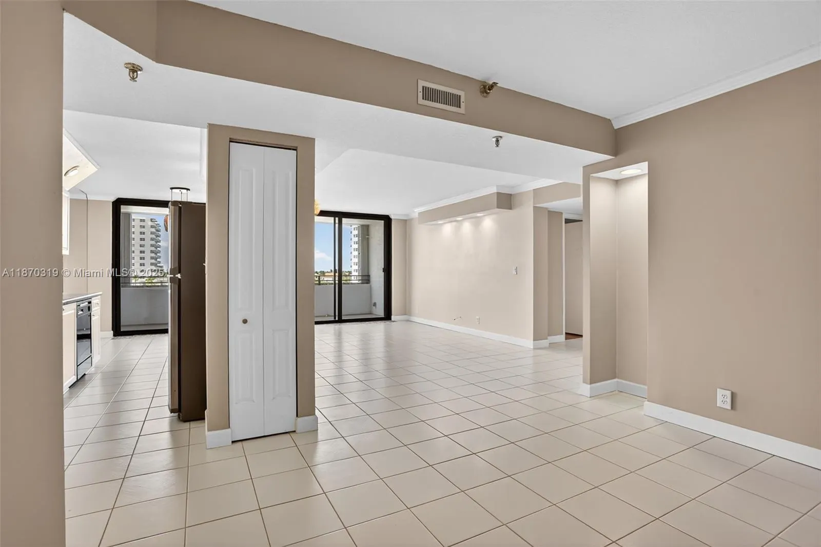 1500 N Ocean Blvd, #502