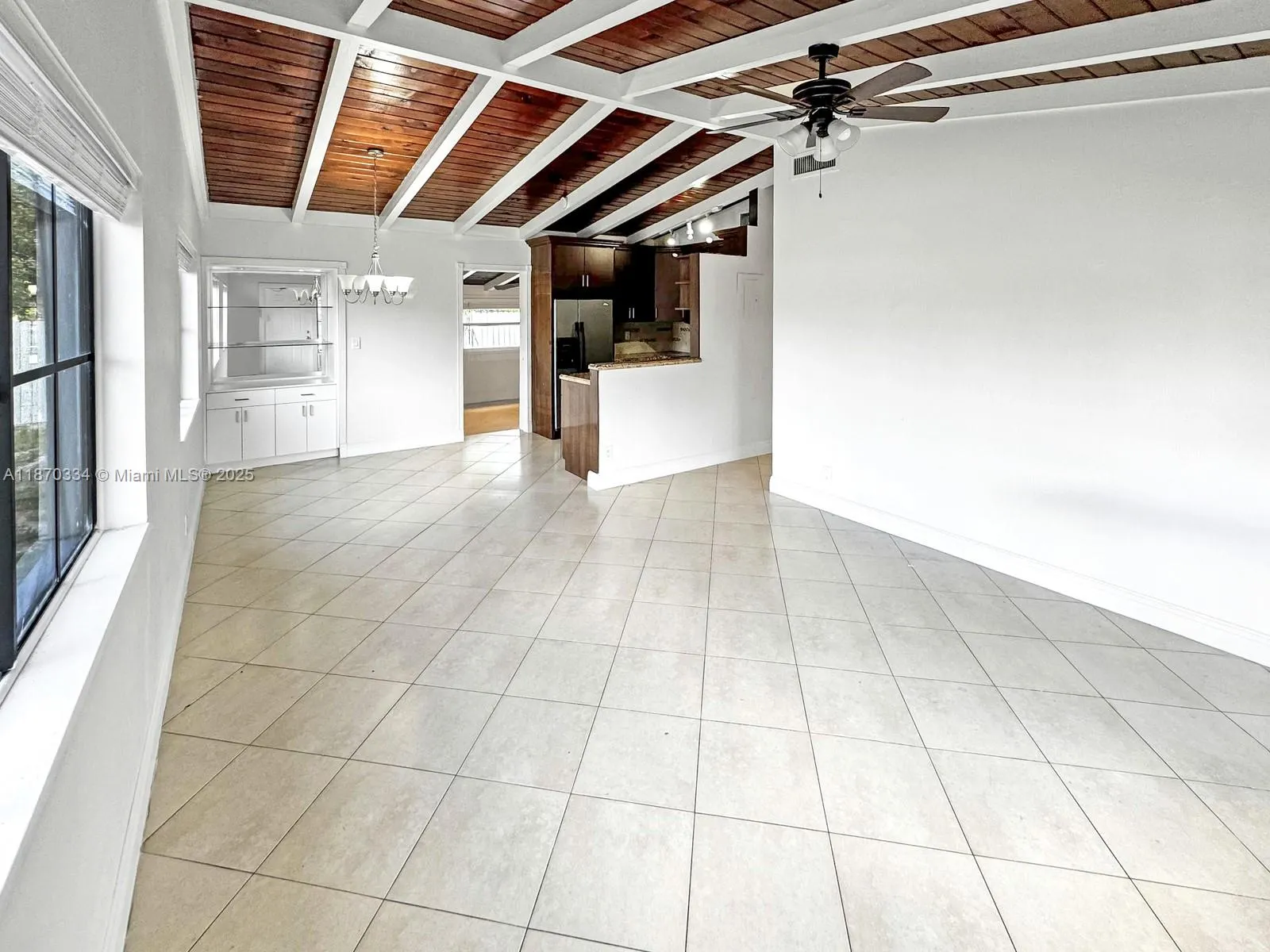 2861 Davie Blvd