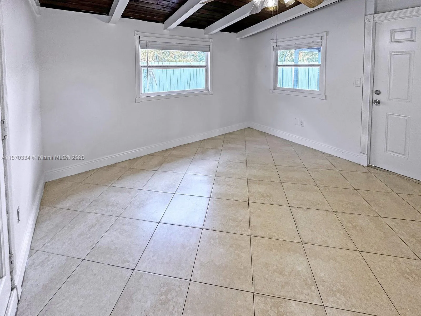 2861 Davie Blvd