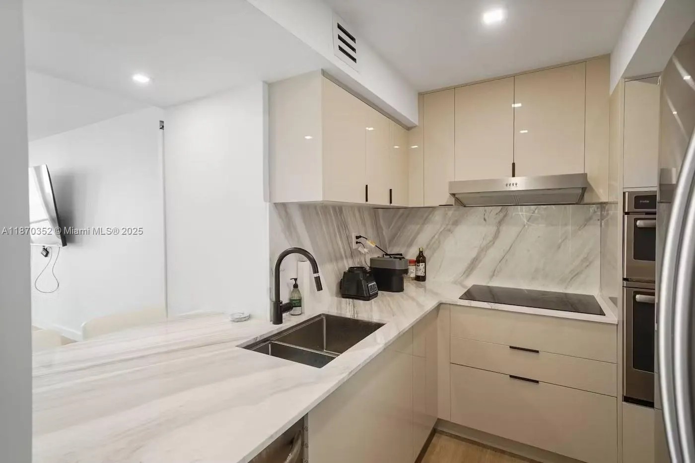 1200 West Ave, #1219