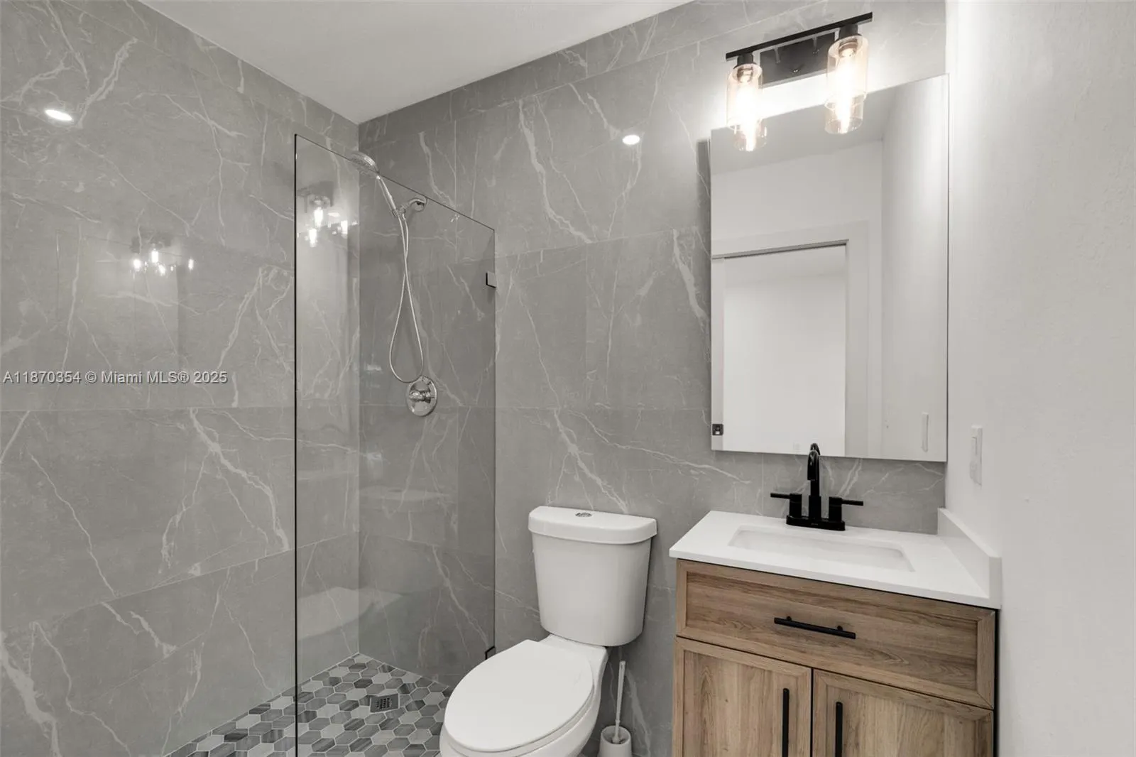 30 SW 7th St