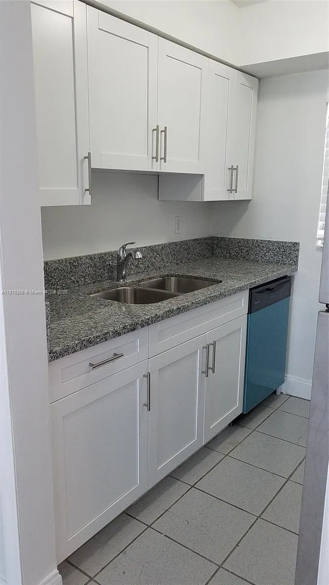 130 Mendoza Ave, #21