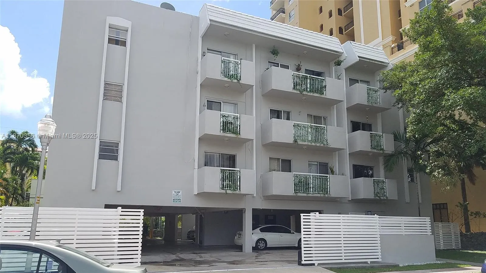 130 Mendoza Ave, #21