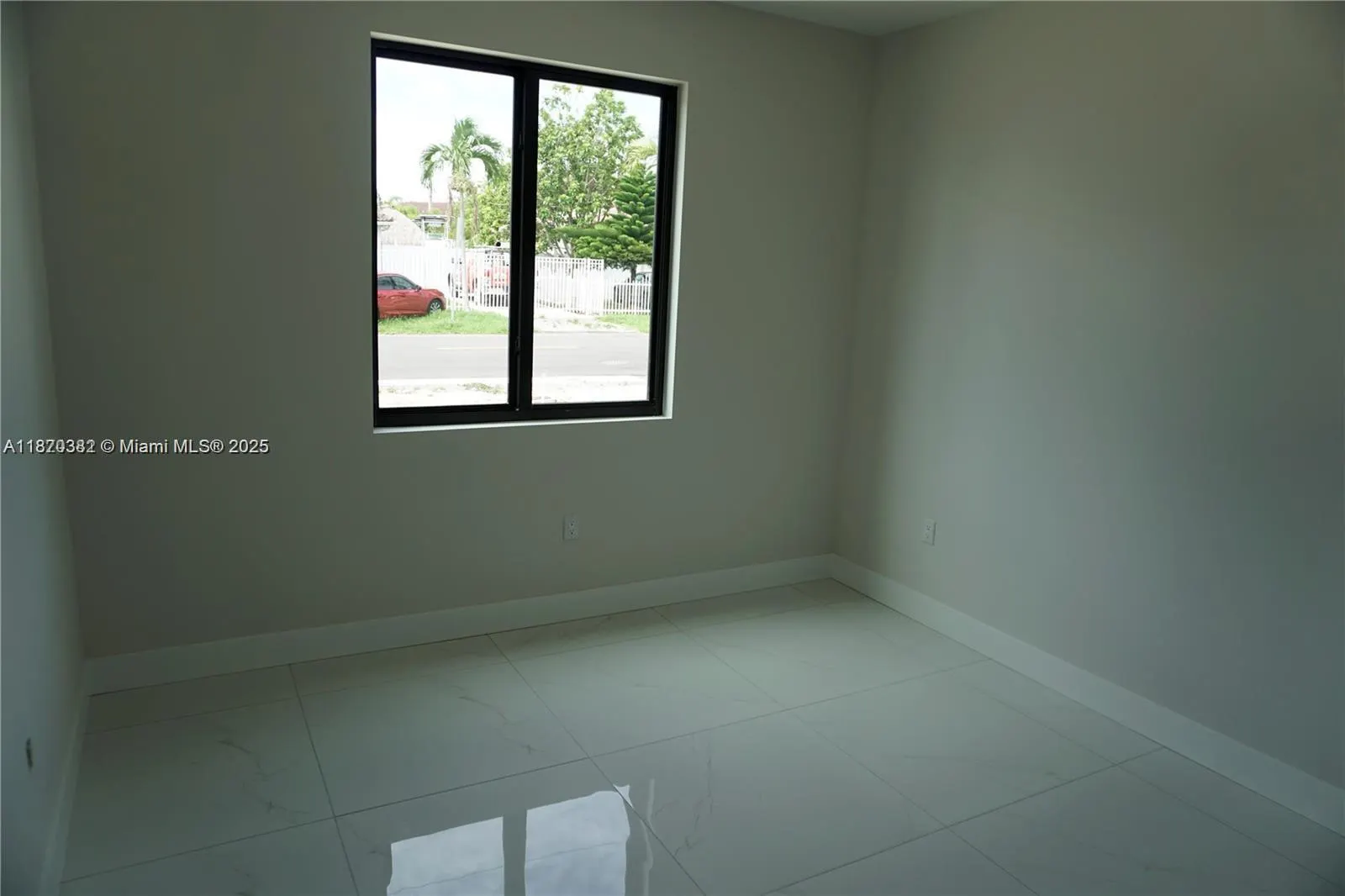 12383 SW 220 ST