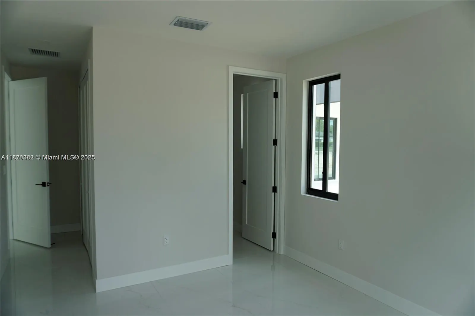 12383 SW 220 ST