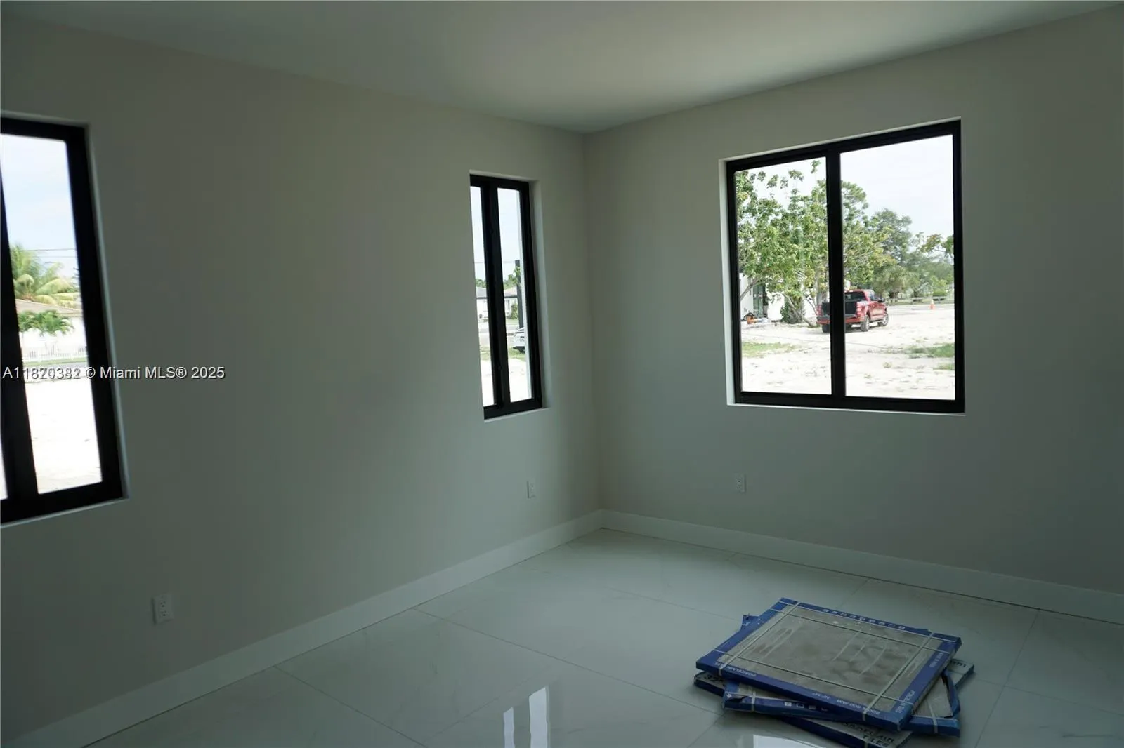 12383 SW 220 ST