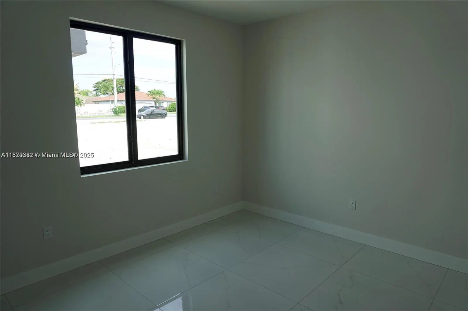 12383 SW 220 ST