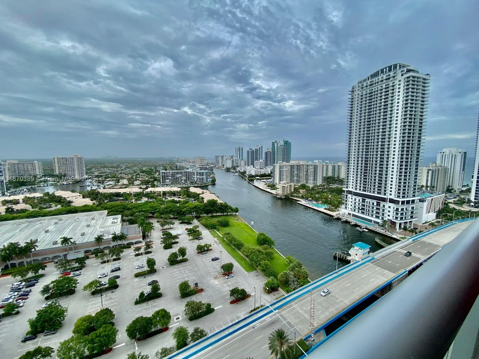 2602 E Hallandale Beach Blvd, #R2510