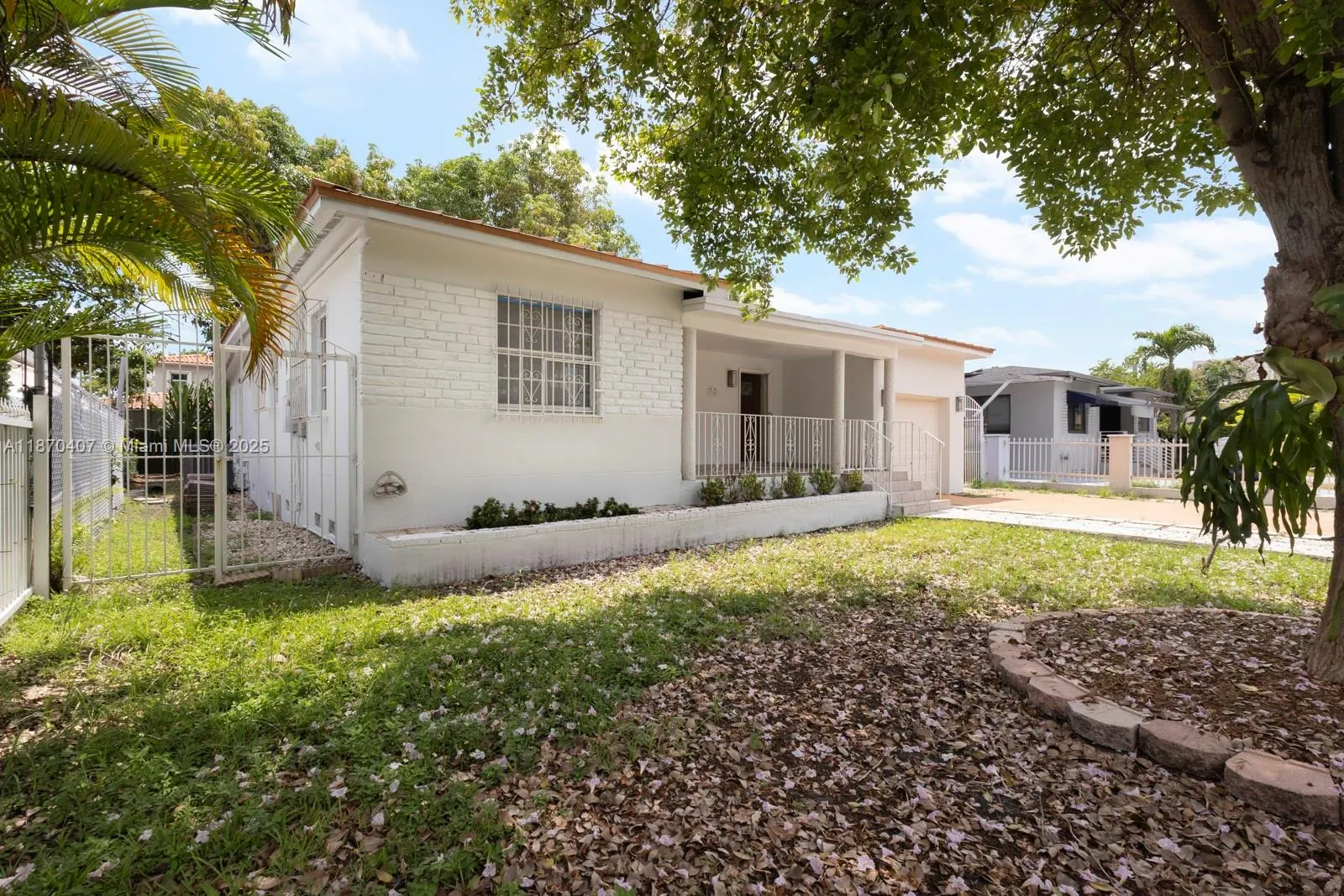 2350 SW 2nd St