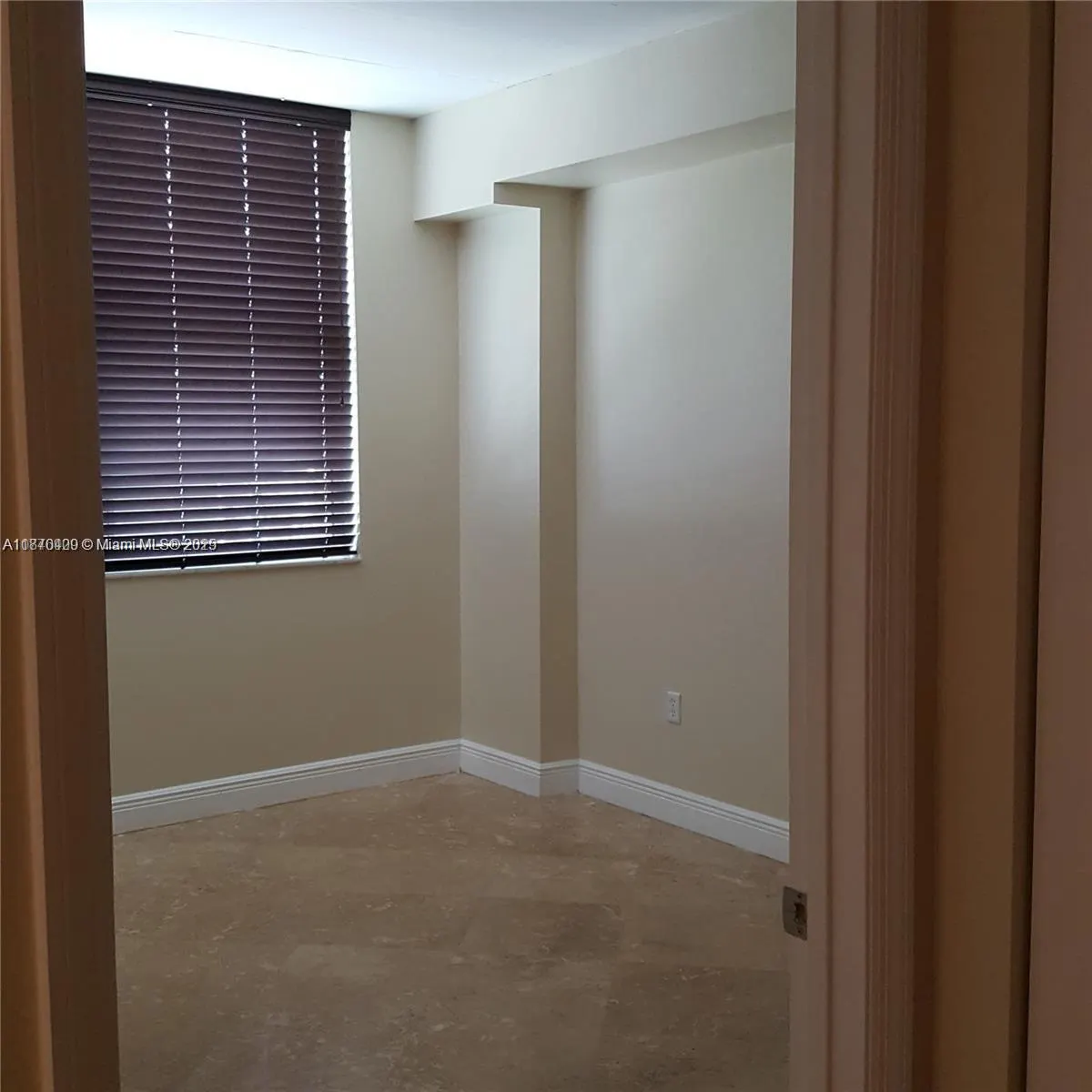 3180 SW 22 ST, #905