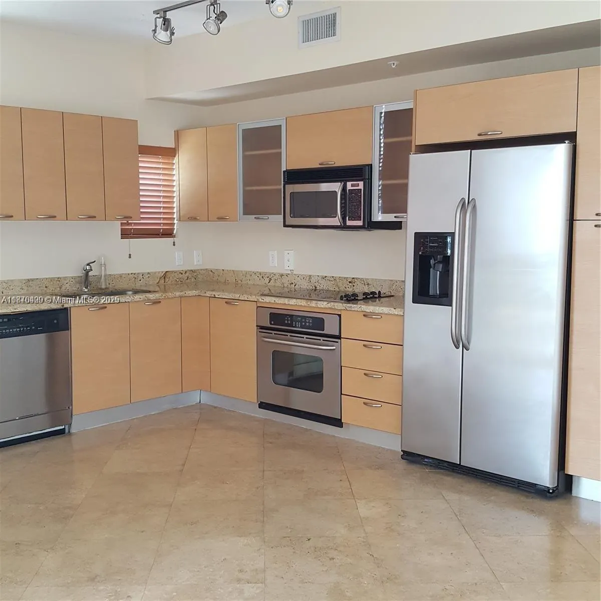 3180 SW 22 ST, #905