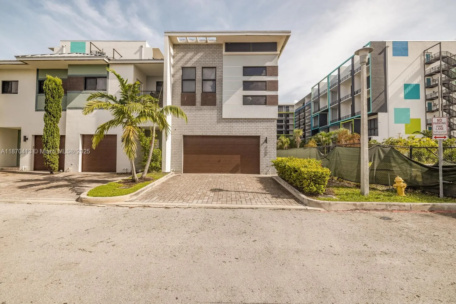 4369 NW 9th St