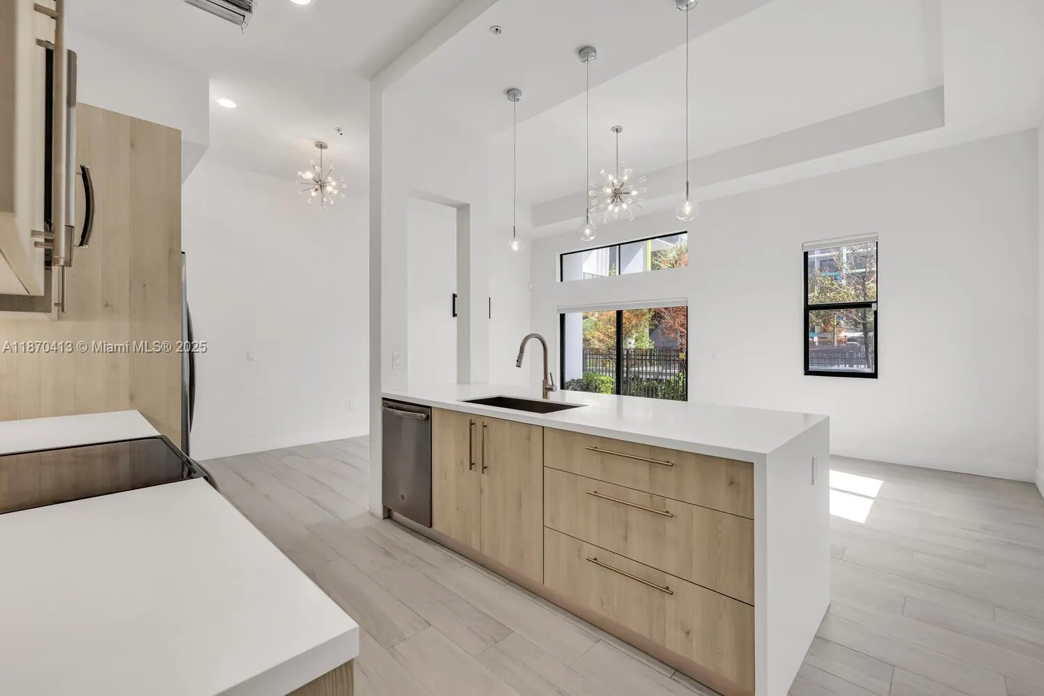 4369 NW 9th St