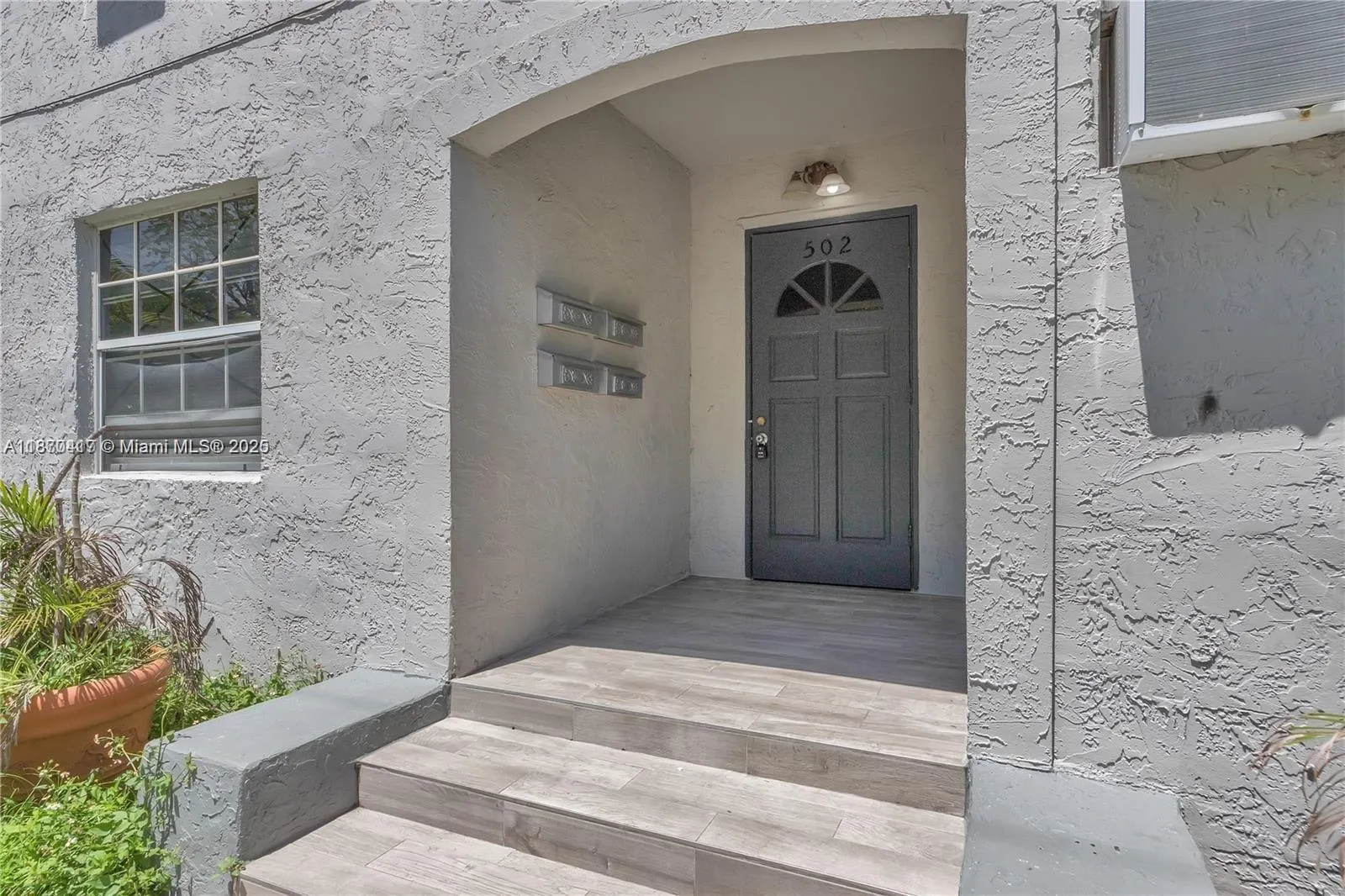 502 SW 2nd Ave