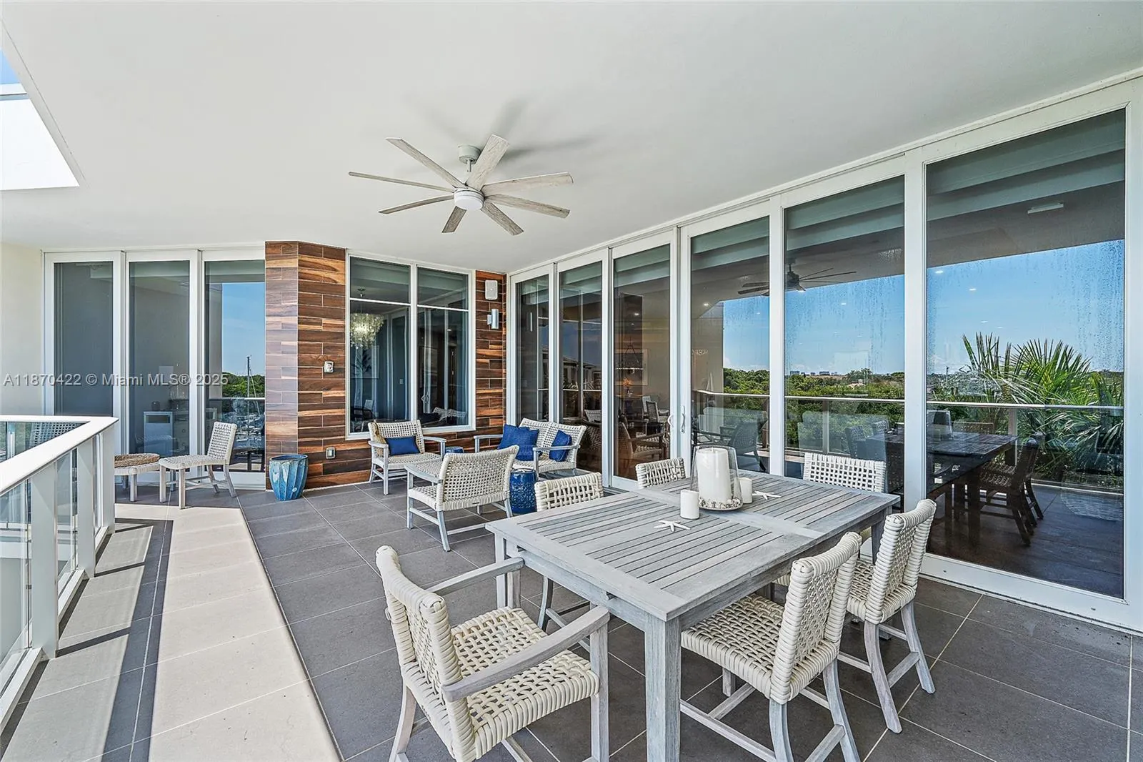 2720 Donald Ross Road, #512