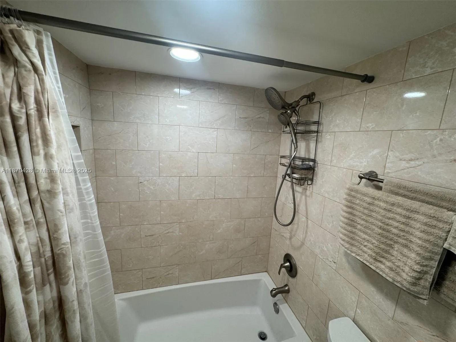 1428 SE 4th Ave, #103