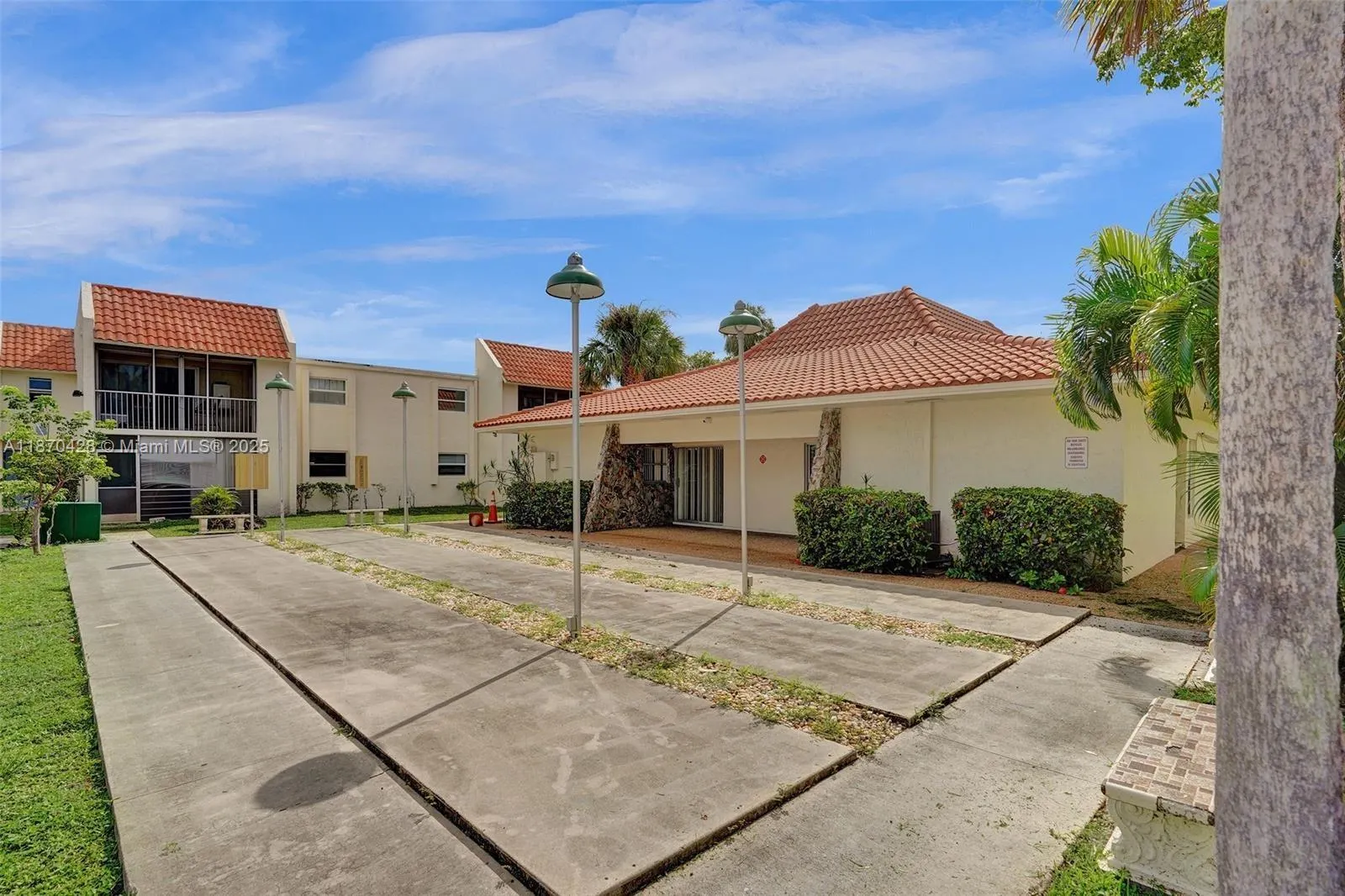 1428 SE 4th Ave, #103