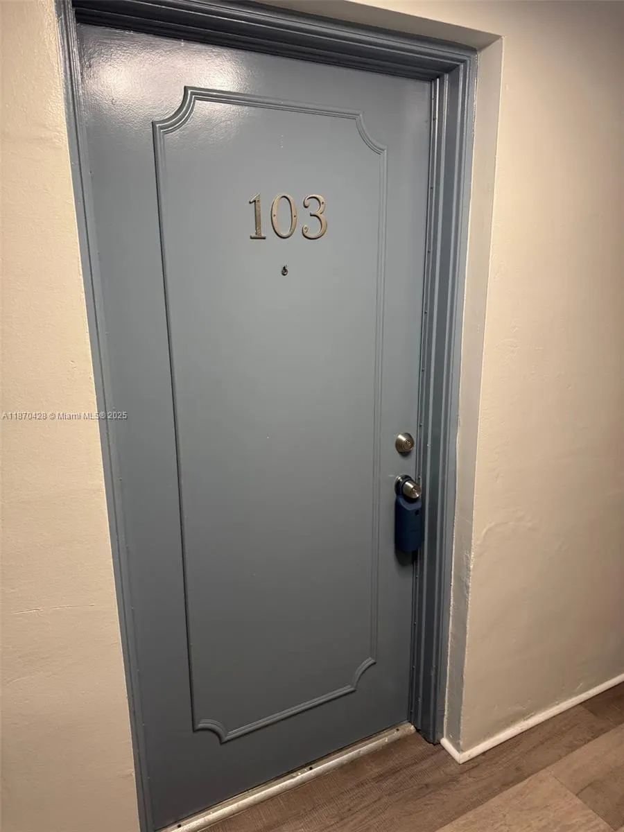 1428 SE 4th Ave, #103