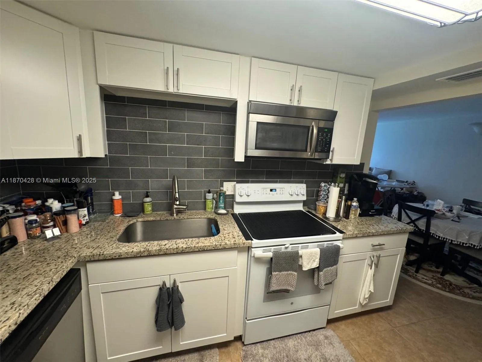 1428 SE 4th Ave, #103