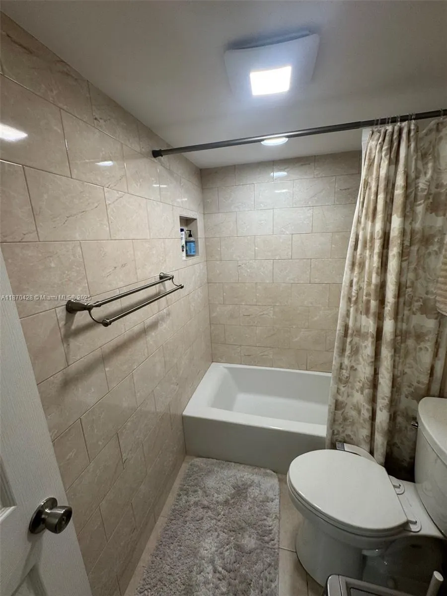 1428 SE 4th Ave, #103