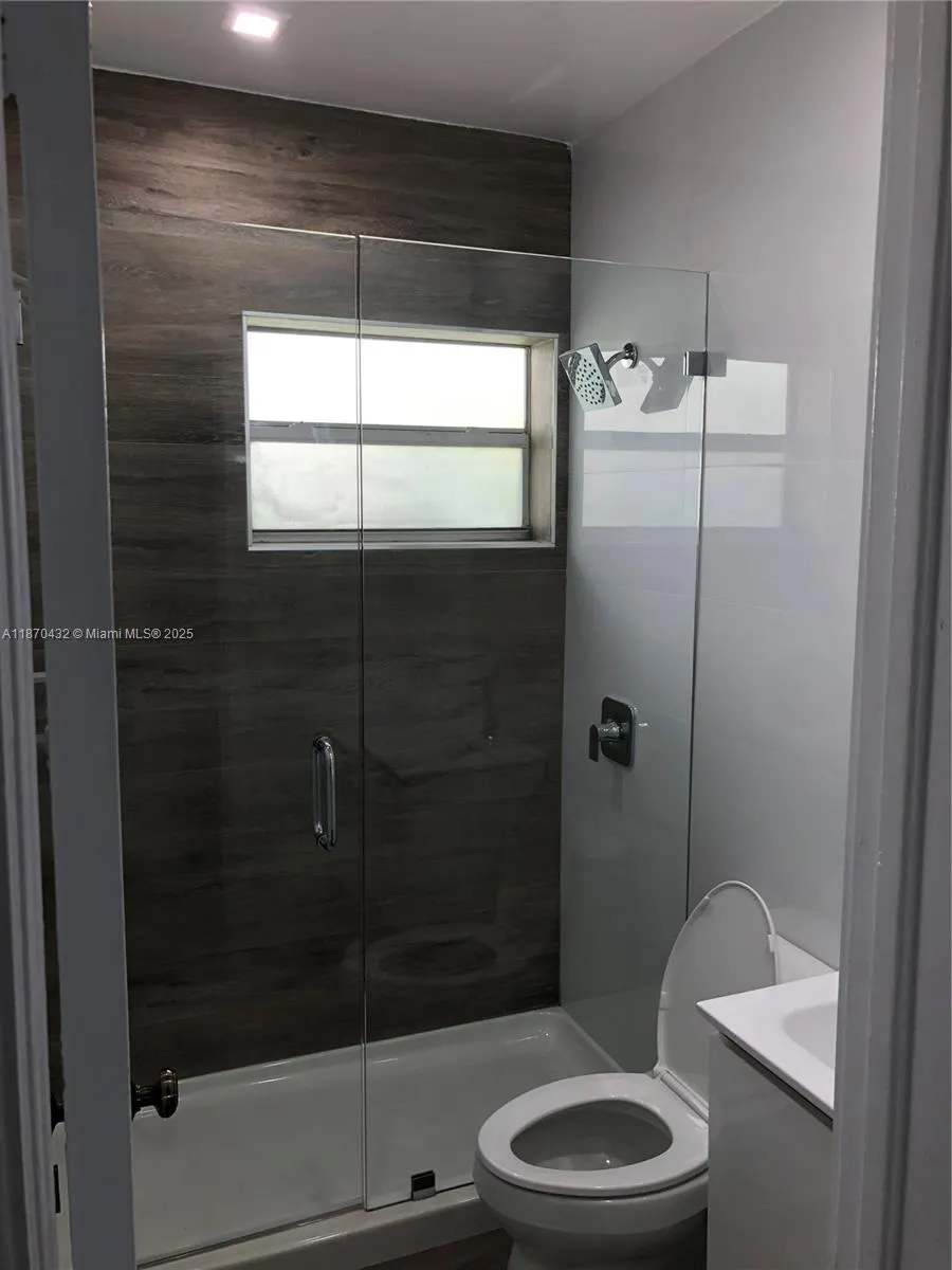 110 Zamora Ave, #4