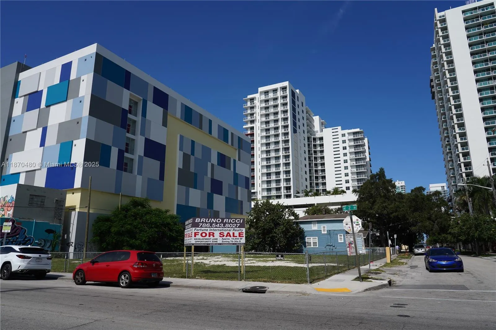215 NE 25 STREET