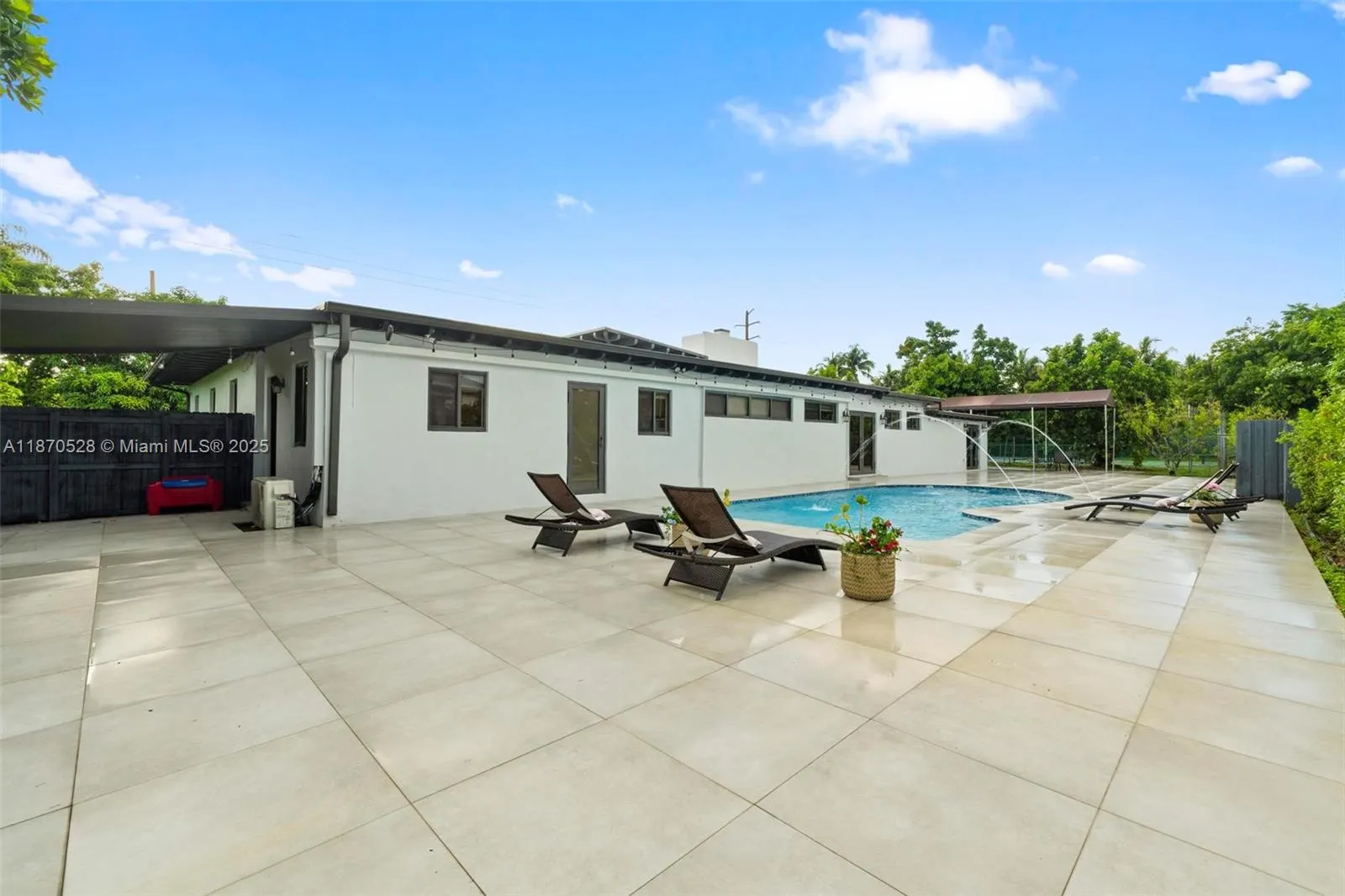 6539 SW 84 Ave