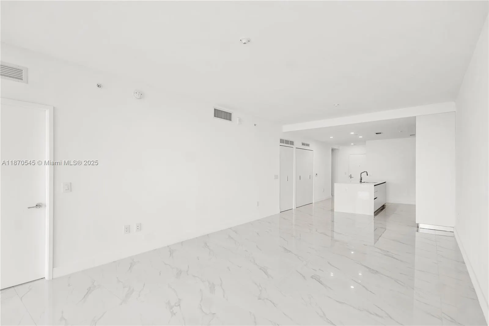 700 NE 24TH ST, #4102