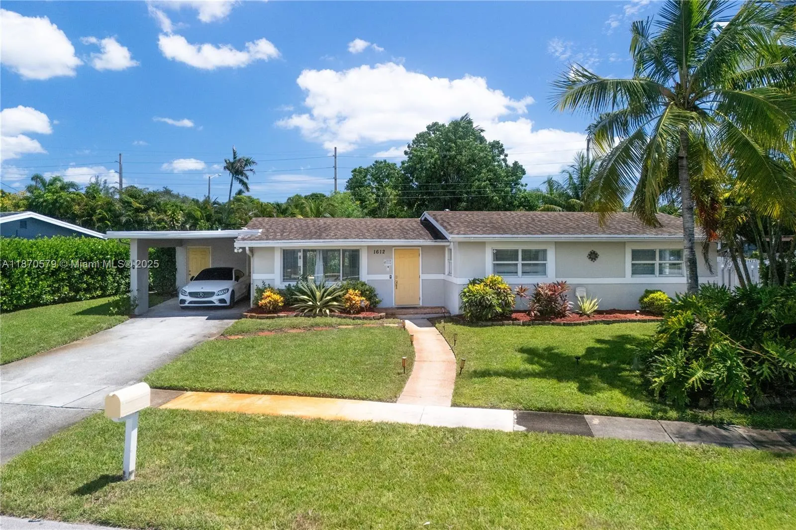 1612 NW 10th Ave