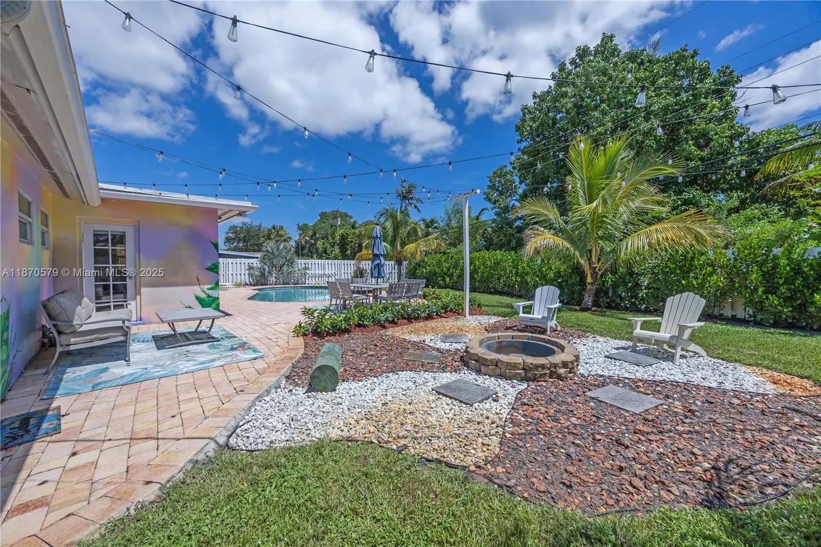 1612 NW 10th Ave