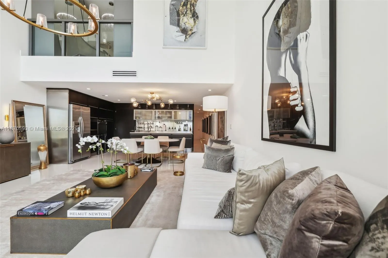 6000 Collins Ave, #304