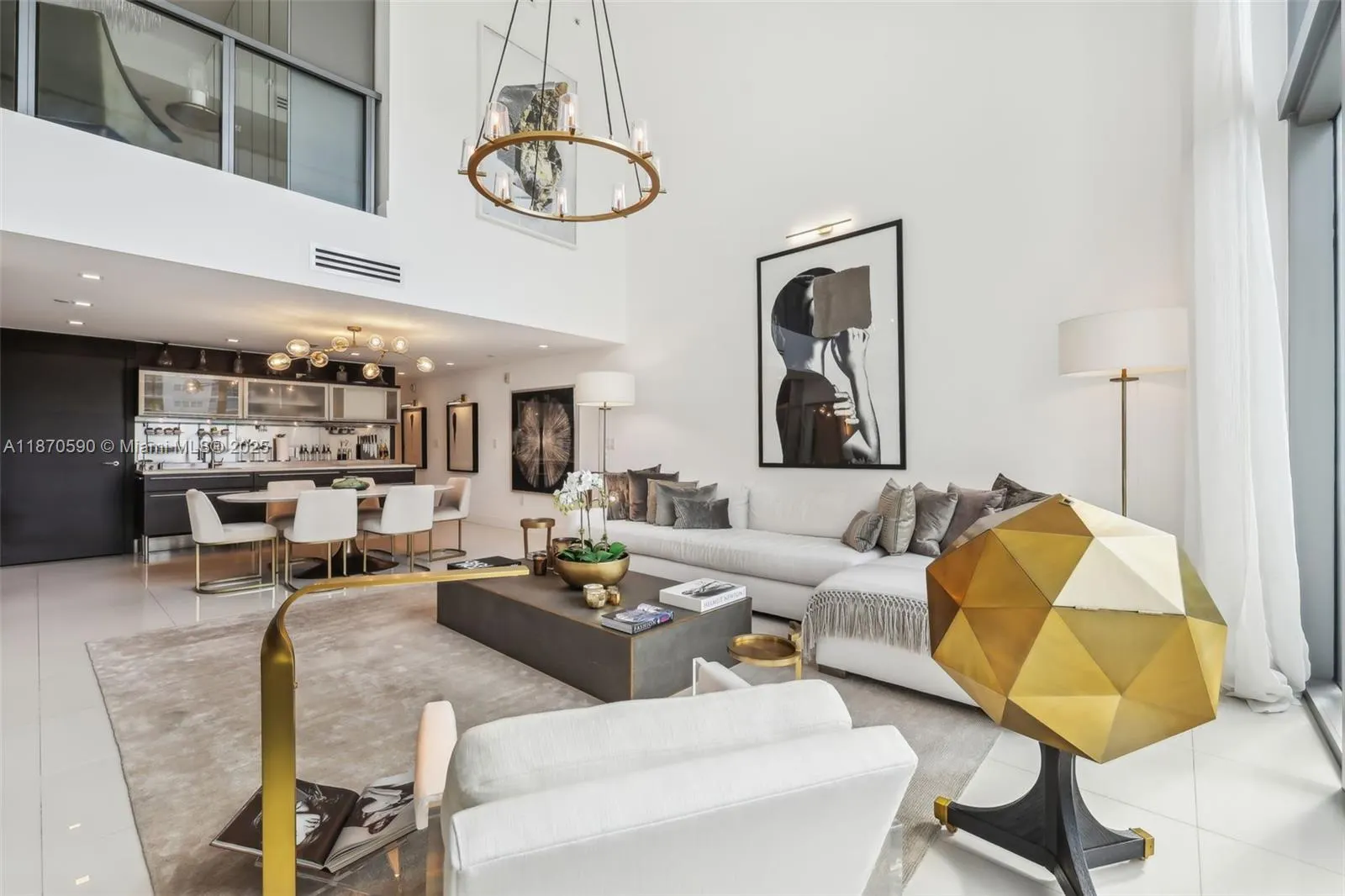 6000 Collins Ave, #304