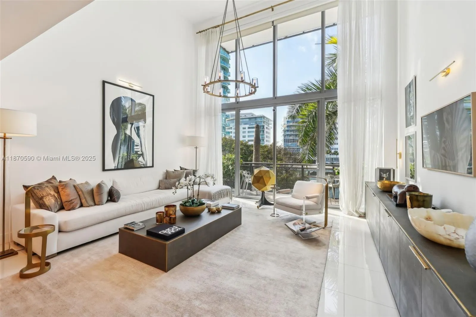 6000 Collins Ave, #304