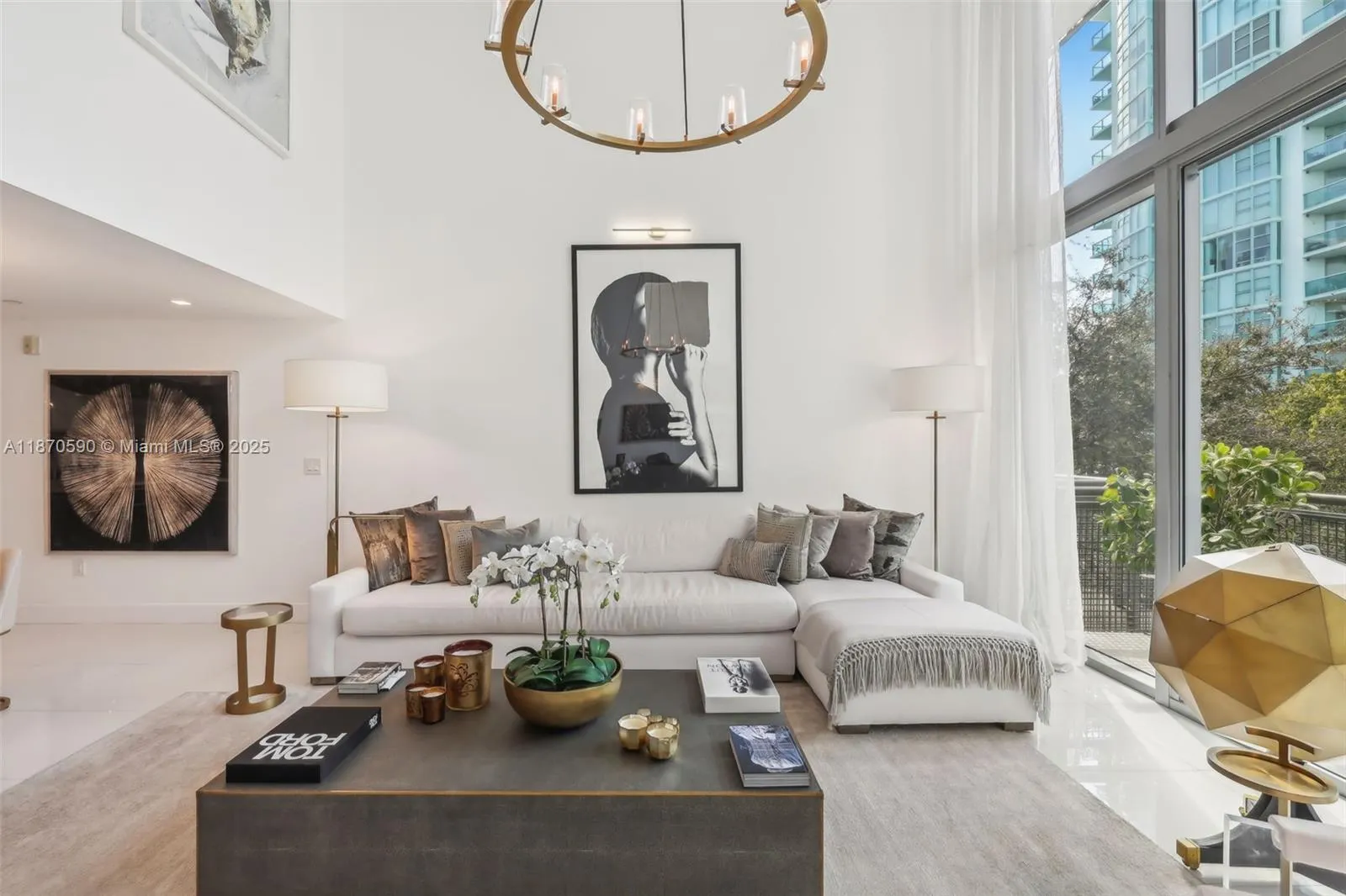 6000 Collins Ave, #304