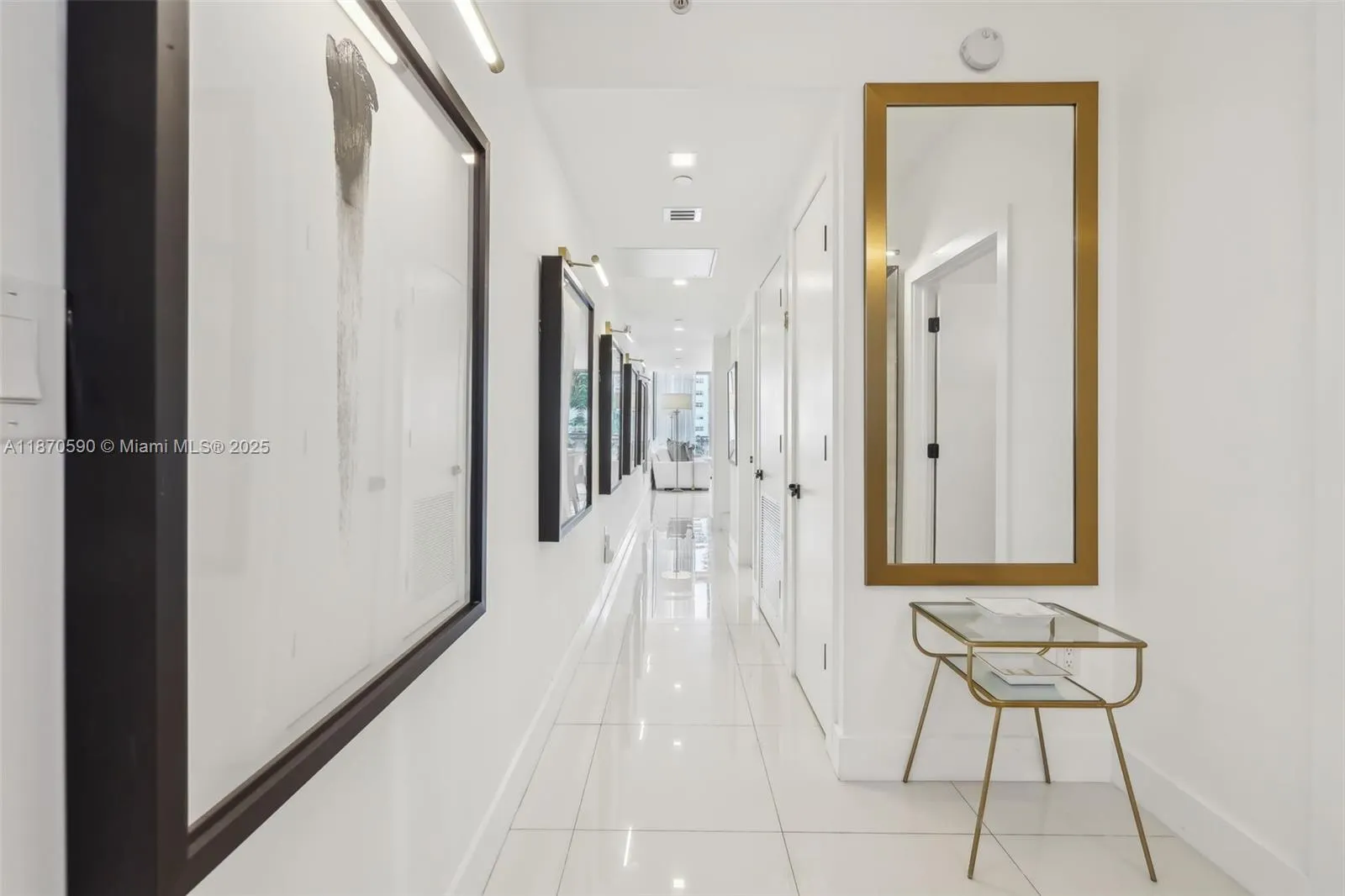 6000 Collins Ave, #304