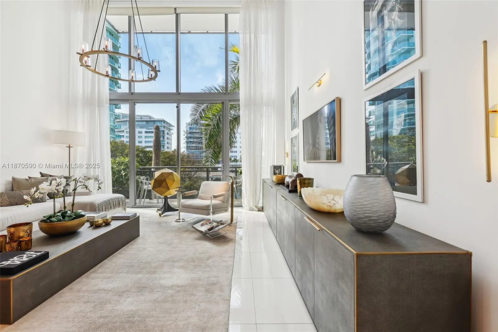 6000 Collins Ave, #304