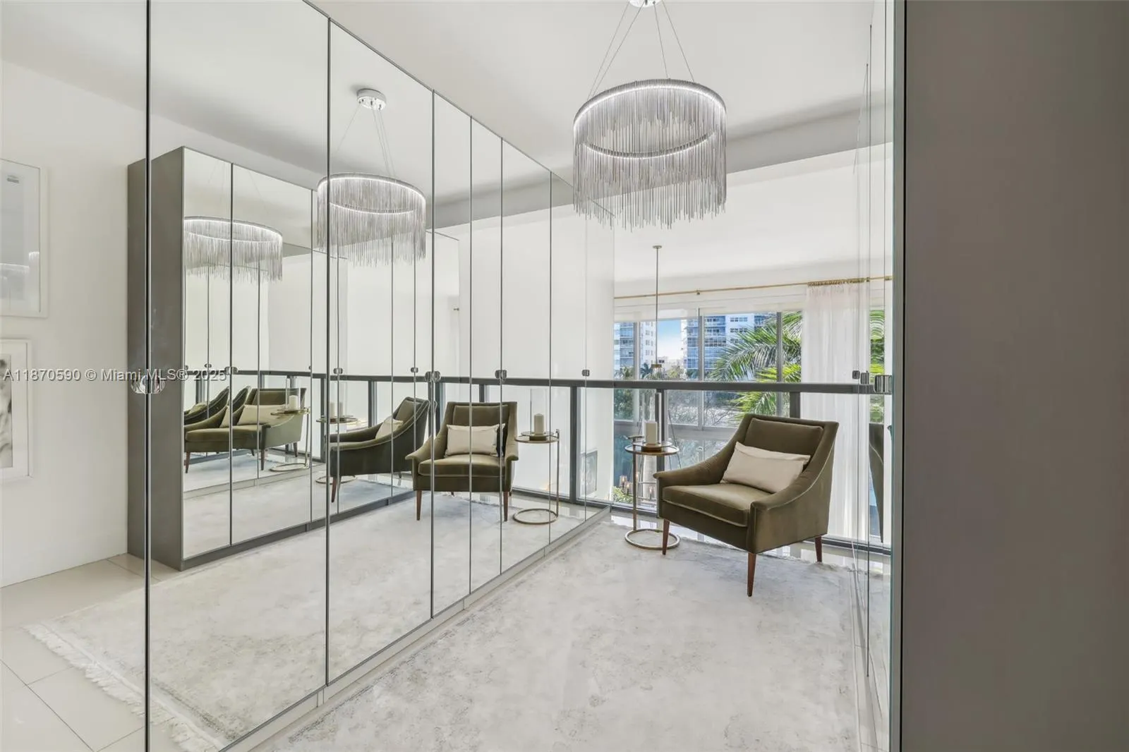6000 Collins Ave, #304