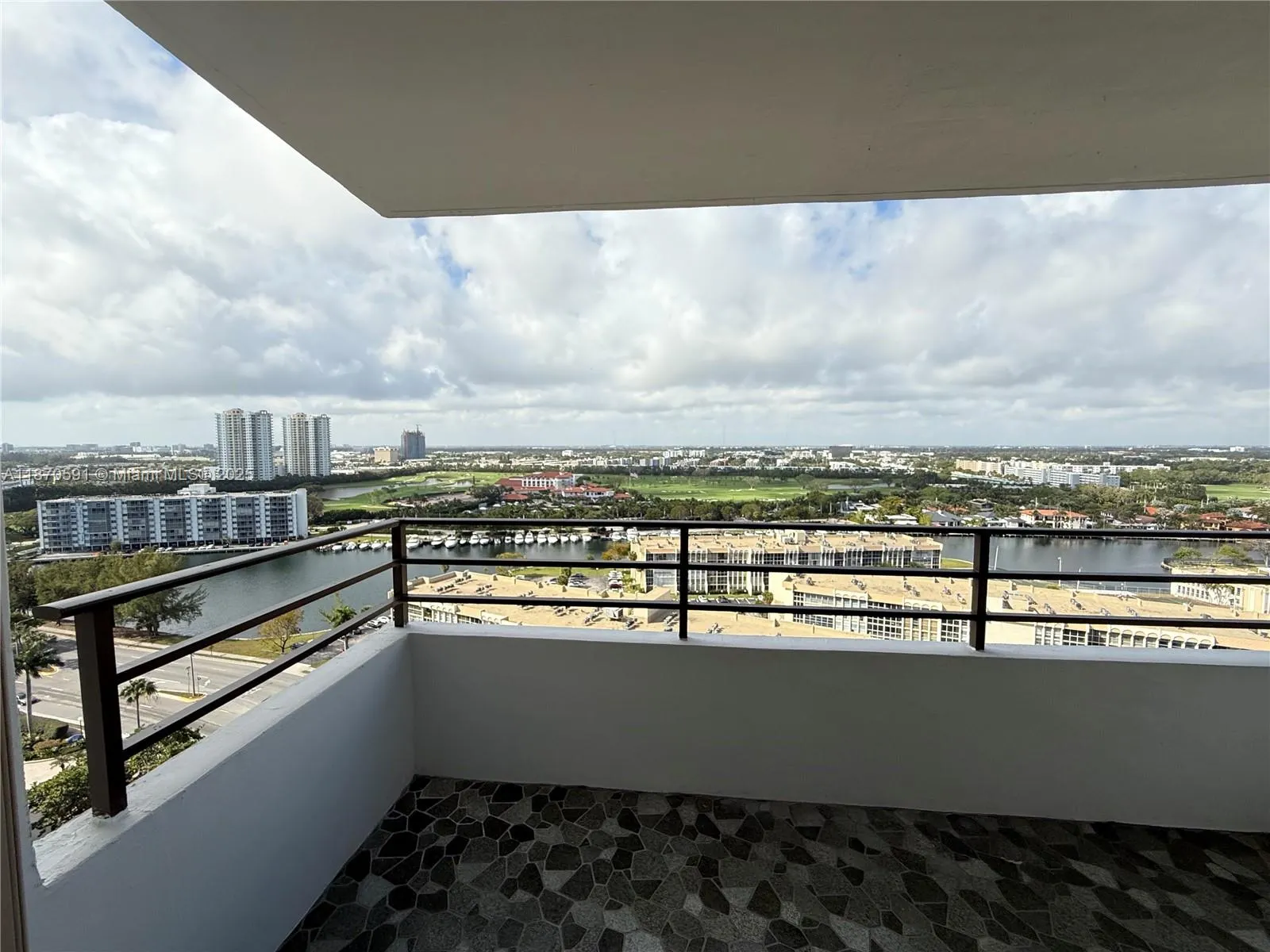 600 Three Islands Blvd, #1707