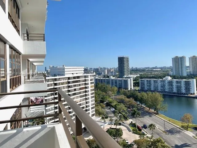 600 Three Islands Blvd, #1707