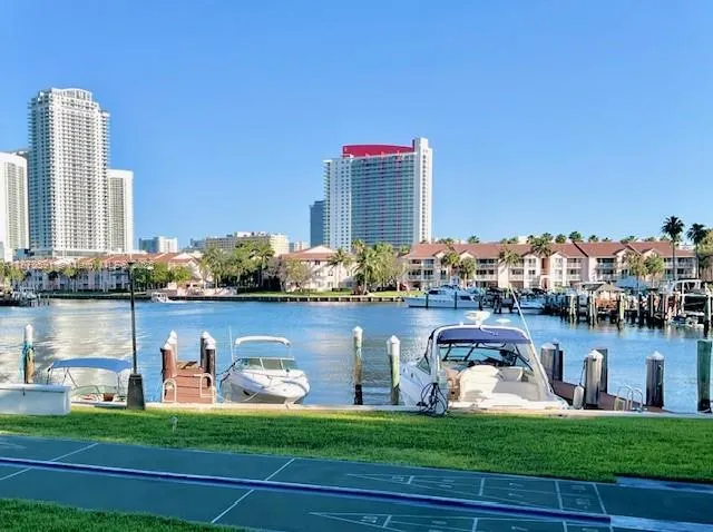 600 Three Islands Blvd, #1707