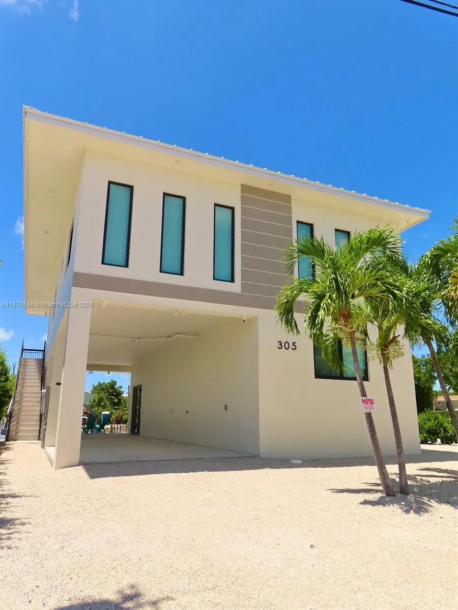 305 Loeb Ave, #1