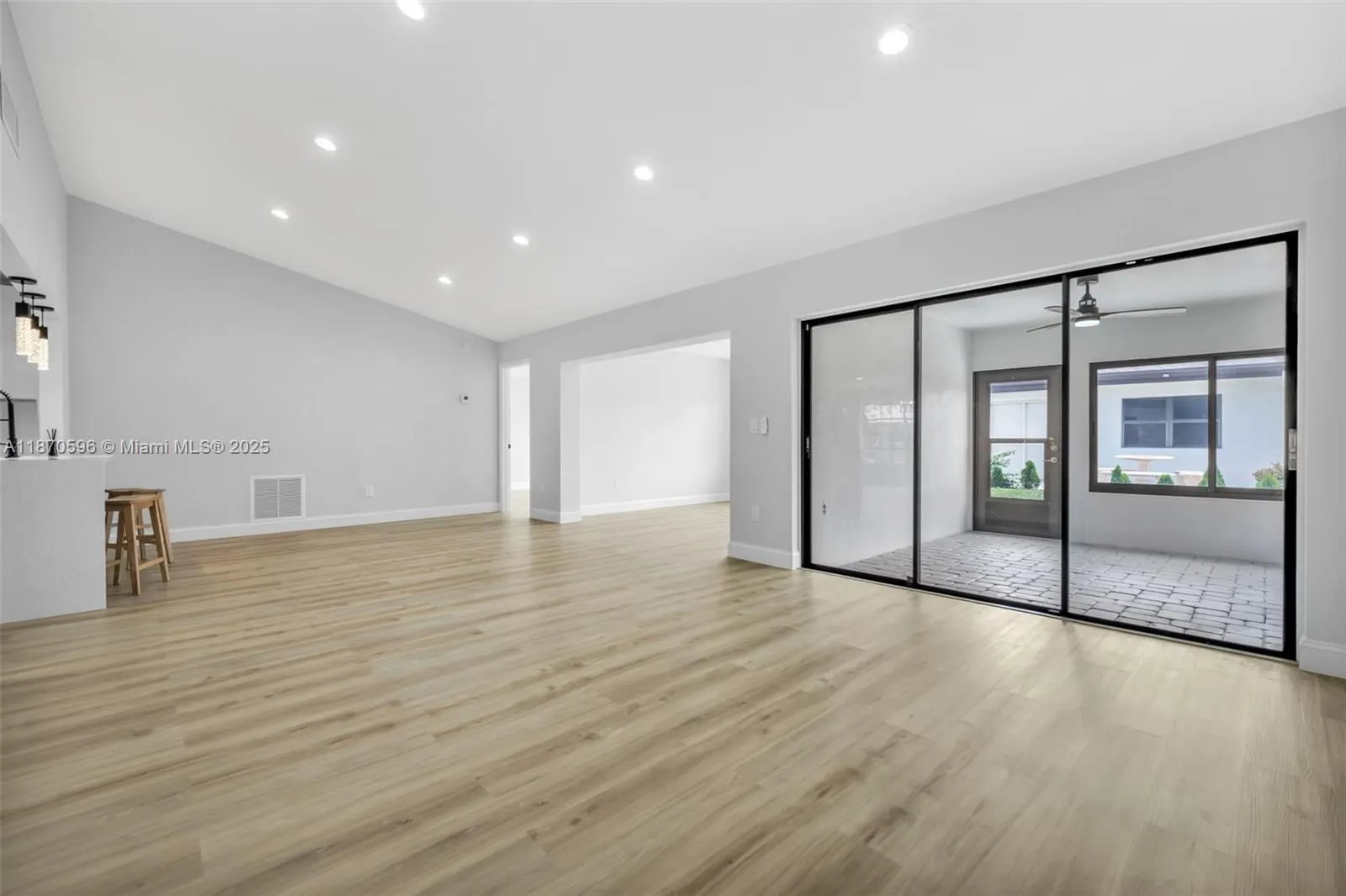 6338 Tall Cypress Cir