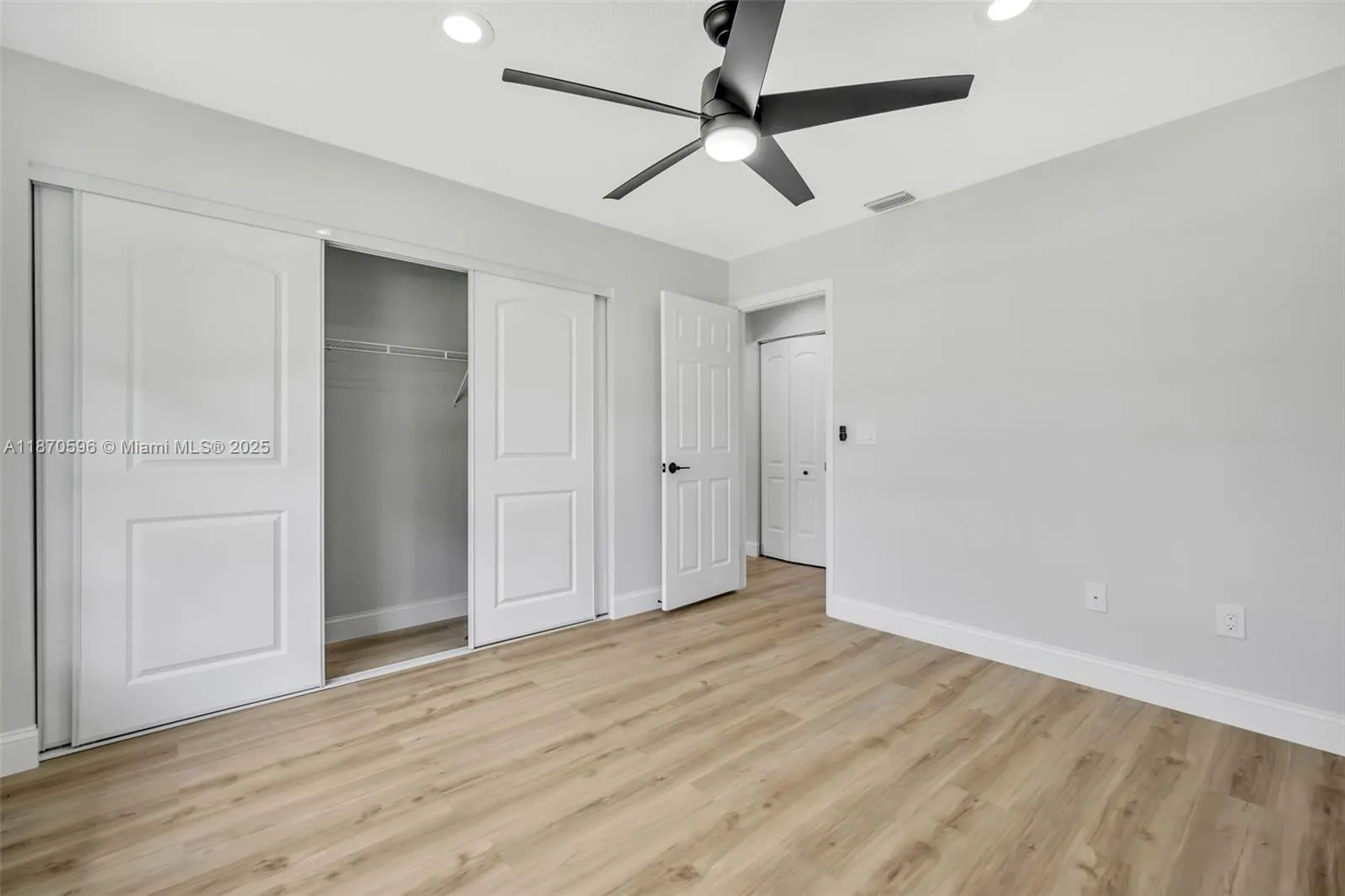 6338 Tall Cypress Cir