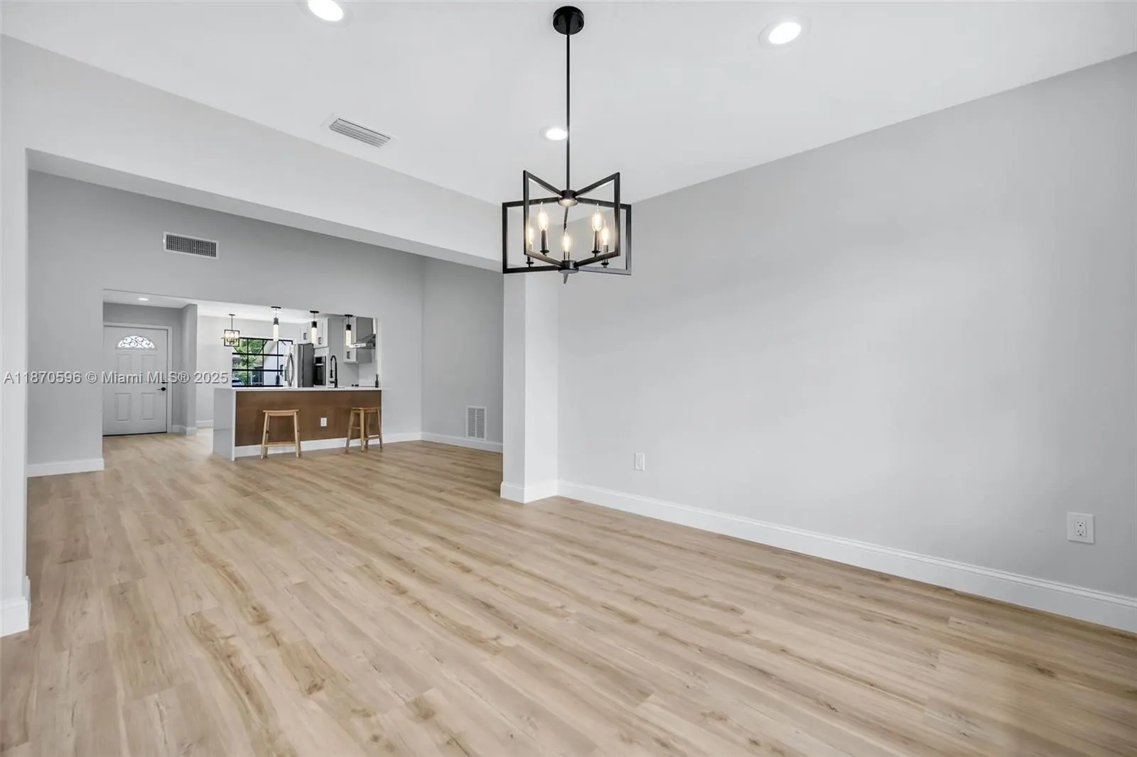 6338 Tall Cypress Cir